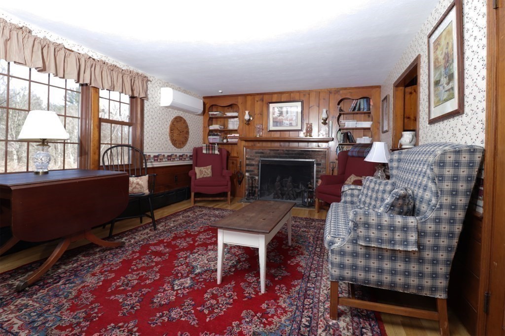 29 Whitewood Road Milford, MA 01757 - Photo 17 of 40 Gallery Image 17