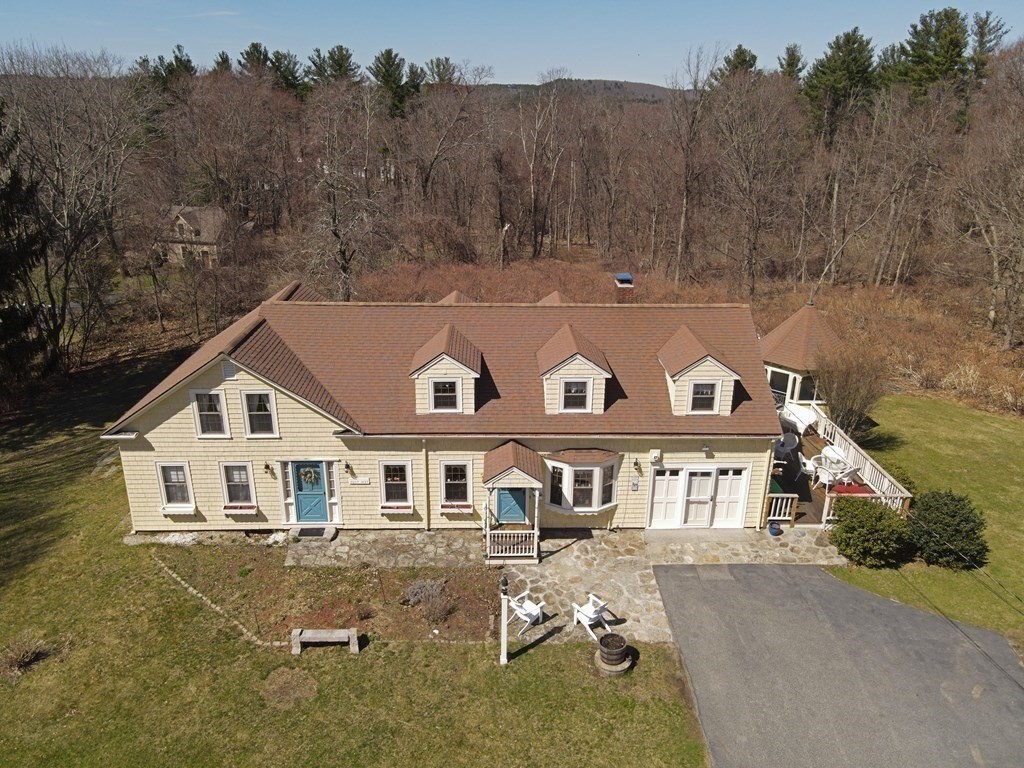 29 Whitewood Road Milford, MA 01757 - Photo 2 of 40 Gallery Image 2