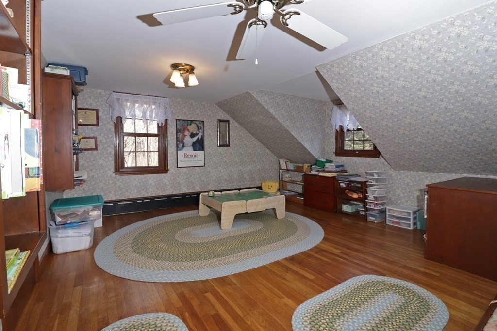 29 Whitewood Road Milford, MA 01757 - Photo 28 of 40 Gallery Image 28