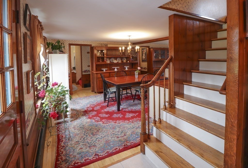 29 Whitewood Road Milford, MA 01757 - Photo 4 of 40 Gallery Image 4