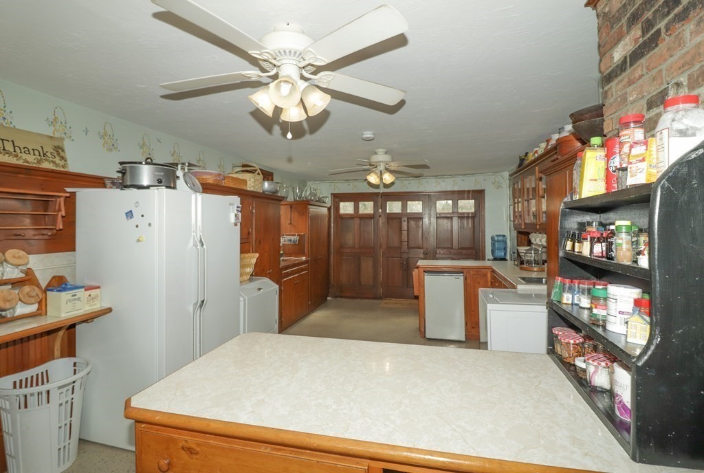 29 Whitewood Road Milford, MA 01757 - Photo 8 of 40 Gallery Image 8