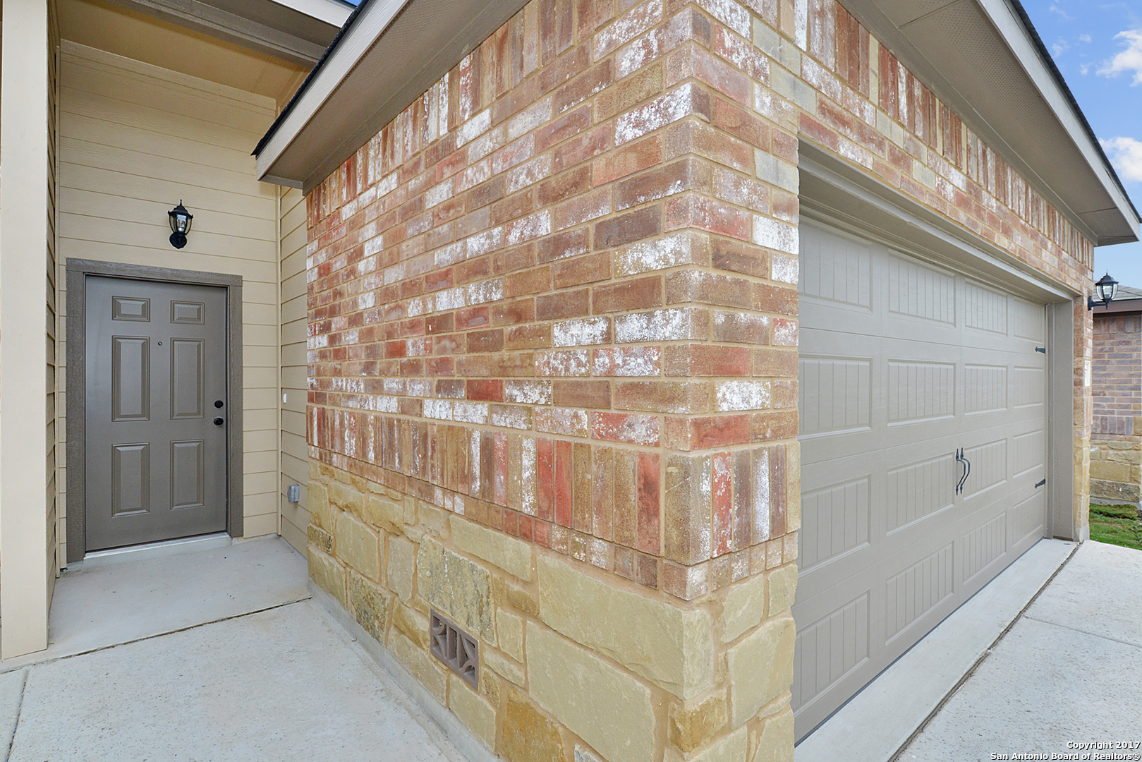 2557 Pahmeyer Road New Braunfels, TX 78130 - Photo 3 of 25 a view of a balcony