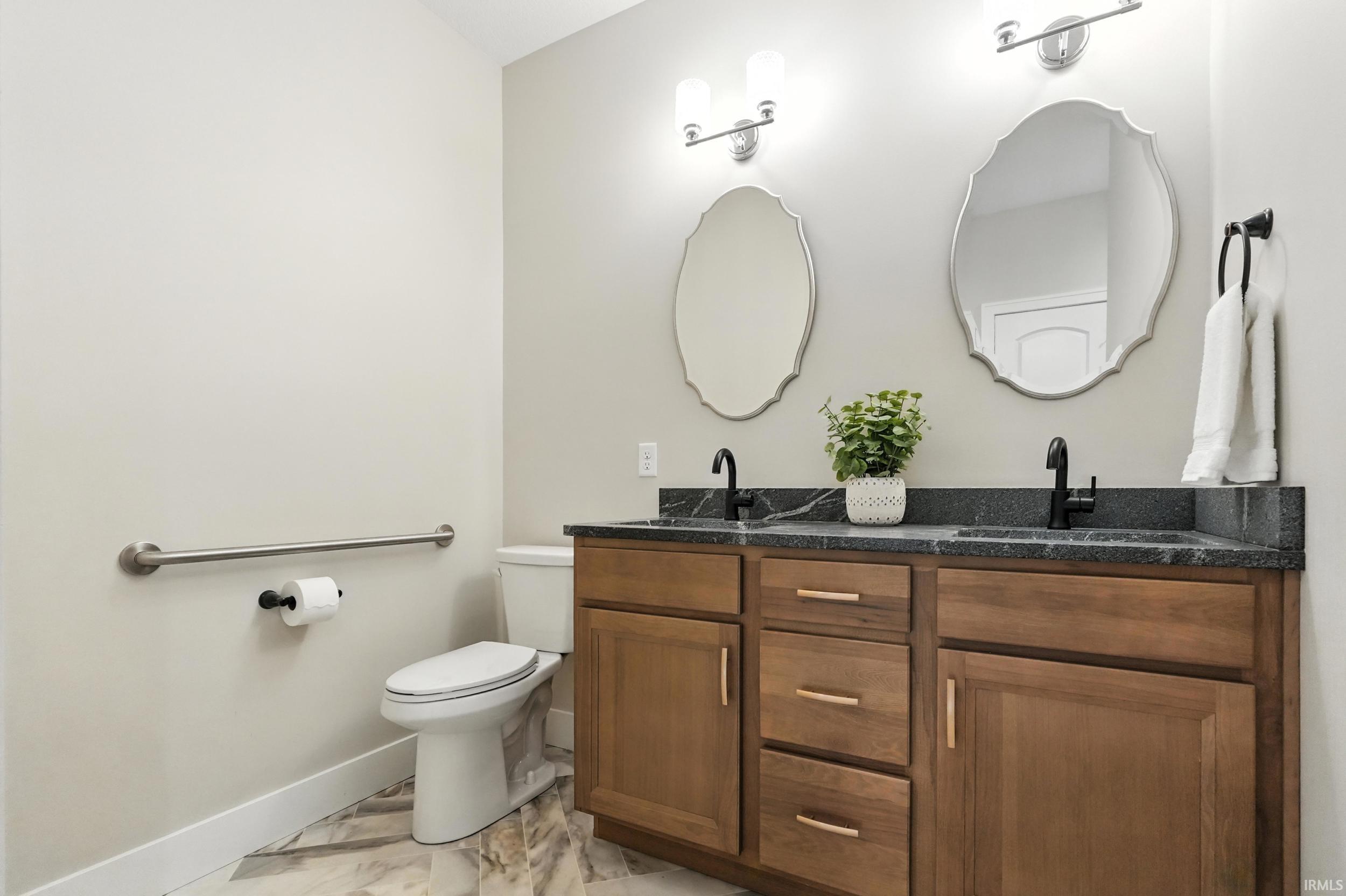 1381 Codorna Cove Fort Wayne, IN 46804 - Photo 27 of 36