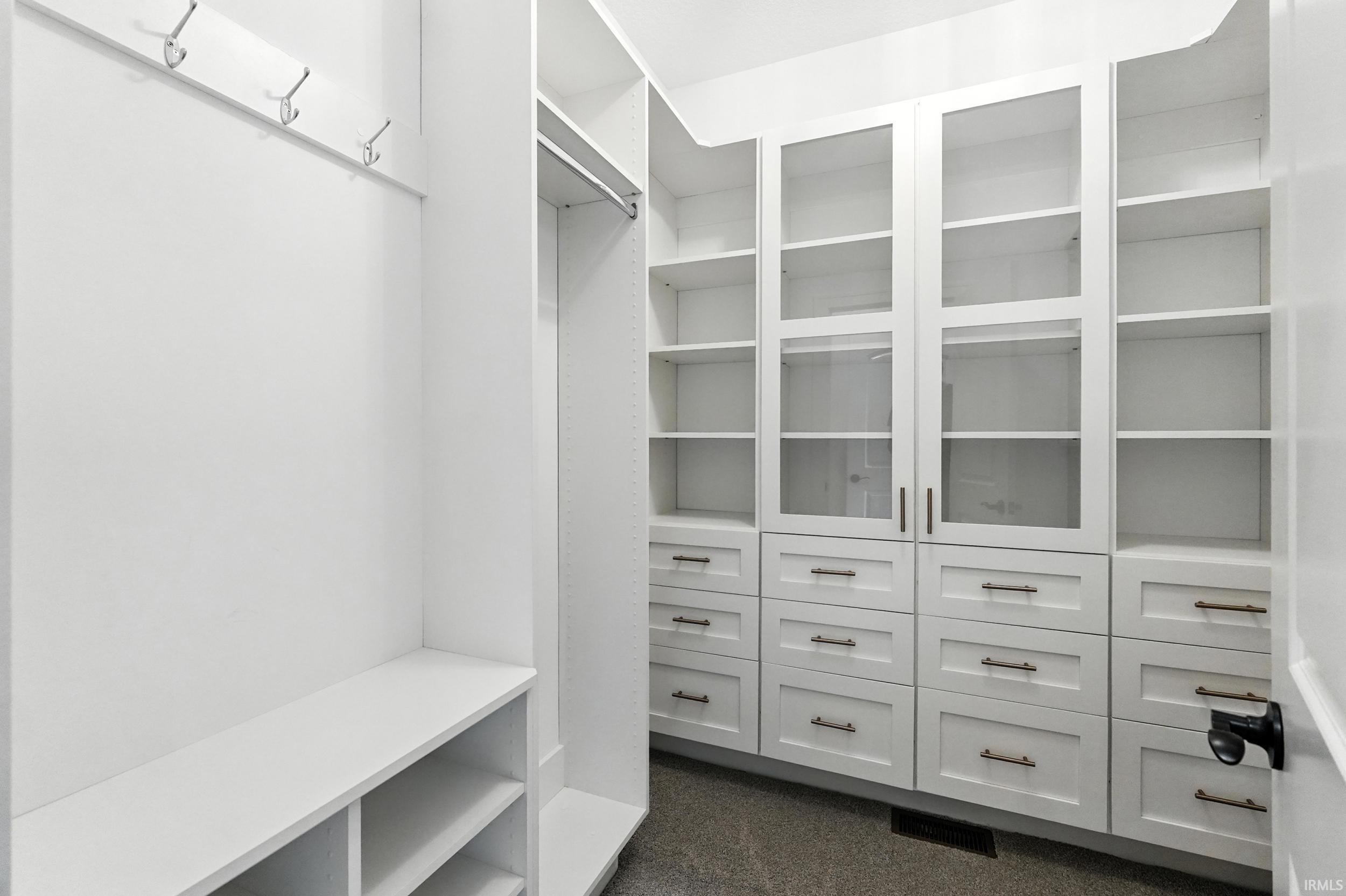 1381 Codorna Cove Fort Wayne, IN 46804 - Photo 8 of 36