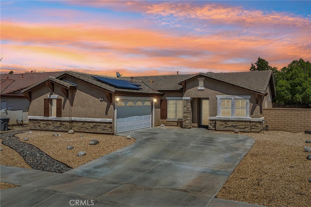 988 Roxanne Drive Hemet, CA 92543 - Photo 1 of 43