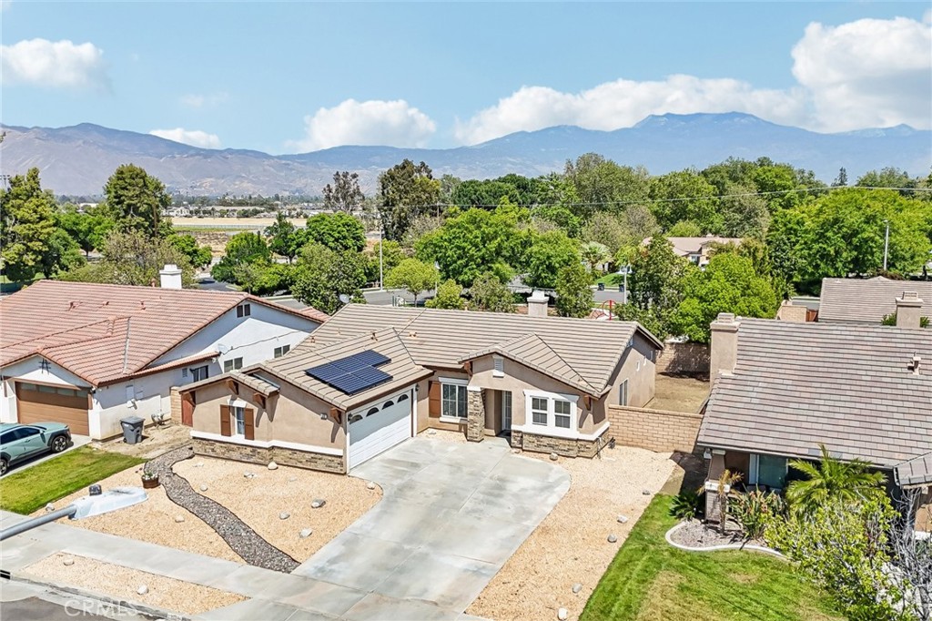 988 Roxanne Drive Hemet, CA 92543 - Photo 34 of 43