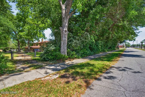 $799,900 | 1305 Church Avenue, Chipley, FL 32428