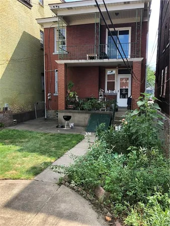 $1,695 | 5127 Liberty Avenue, Unit 2, Pittsburgh, PA 15224