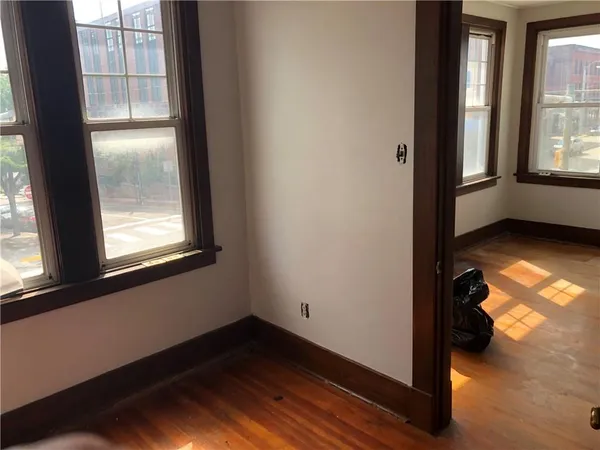 $1,695 | 5127 Liberty Avenue, Unit 2, Pittsburgh, PA 15224