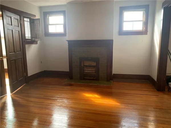 $1,695 | 5127 Liberty Avenue, Unit 2, Pittsburgh, PA 15224