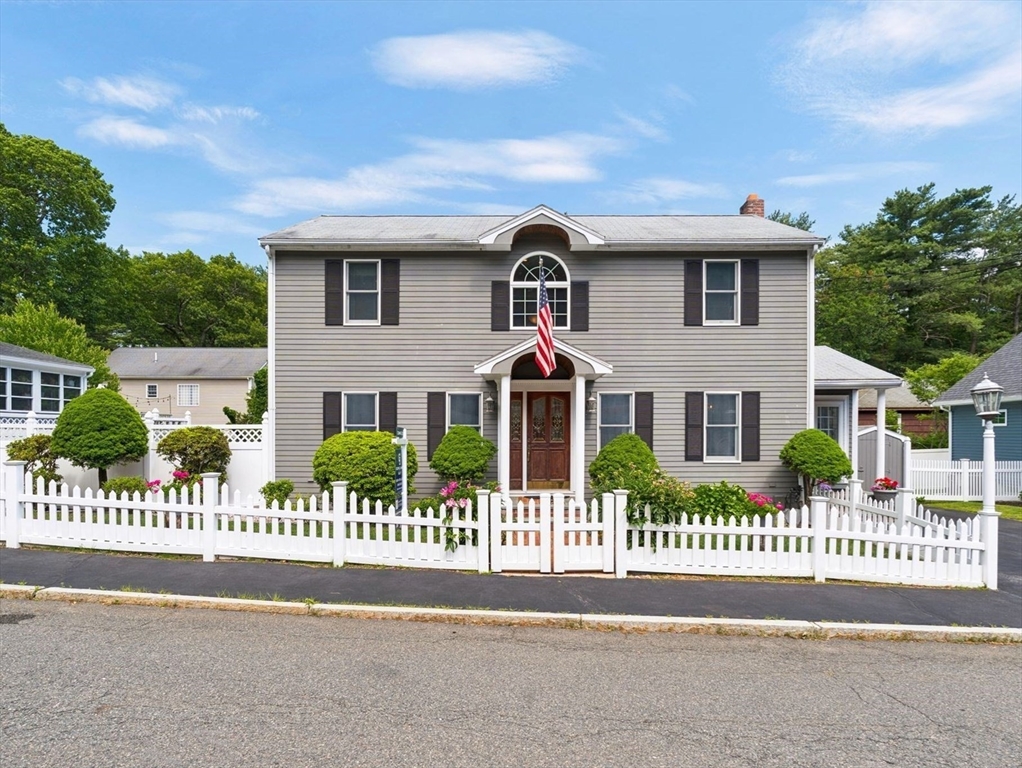 42 Woodland Road Wakefield, MA 01880 - Photo 1 of 41