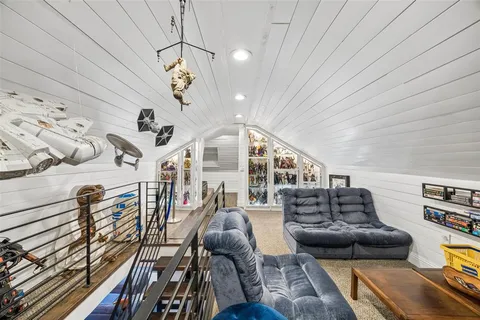 $1,152,000 | 1011 North Clinton Avenue, Dallas, TX 75208