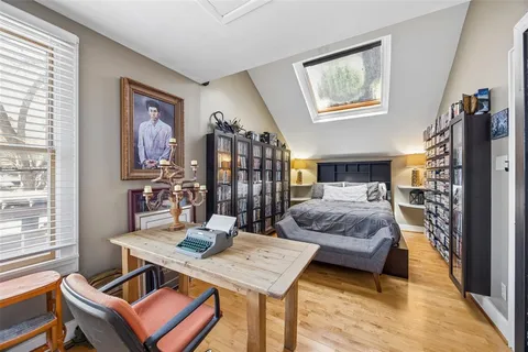 $1,152,000 | 1011 North Clinton Avenue, Dallas, TX 75208