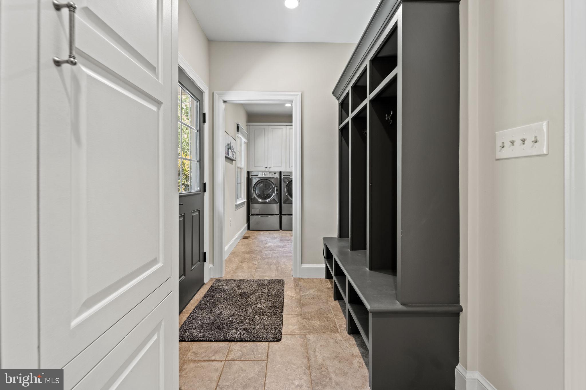 1211 Tottenham Court Reston, VA 20194 - Photo 22 of 80 Mudroom with built ins