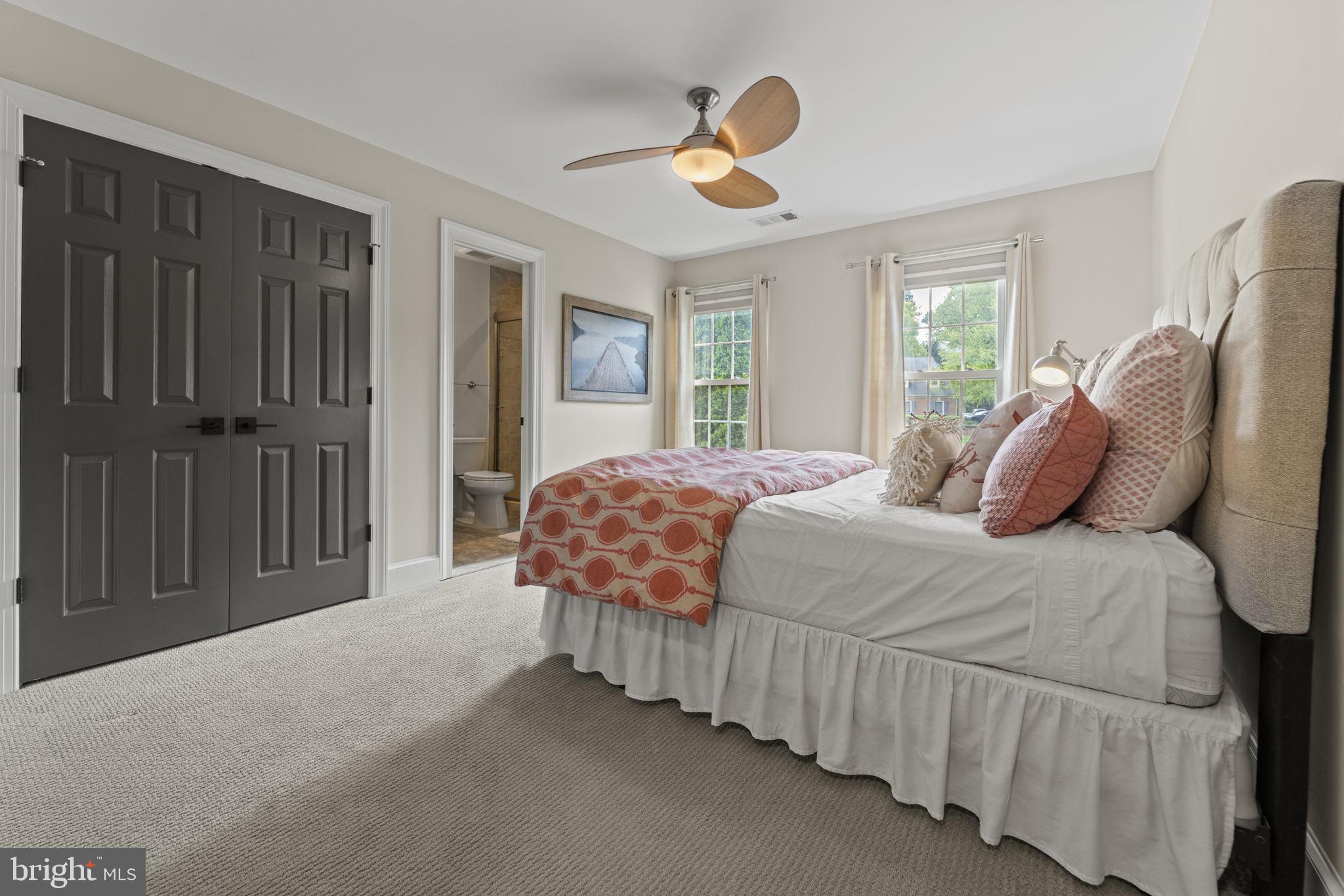 1211 Tottenham Court Reston, VA 20194 - Photo 42 of 80 en suite bedroom