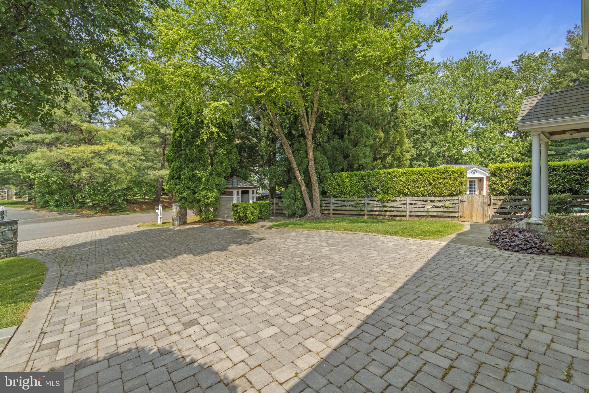 1211 Tottenham Court Reston, VA 20194 - Photo 77 of 80