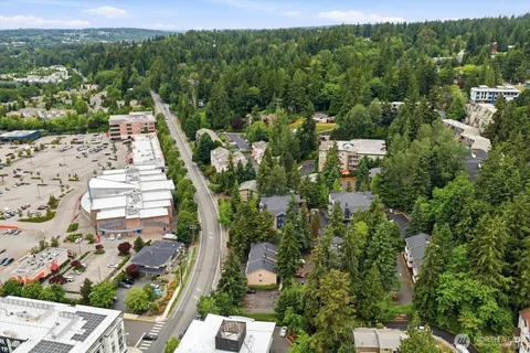 $369,950 | 8642 164th Avenue Northeast, Unit B204, Redmond, WA 98052