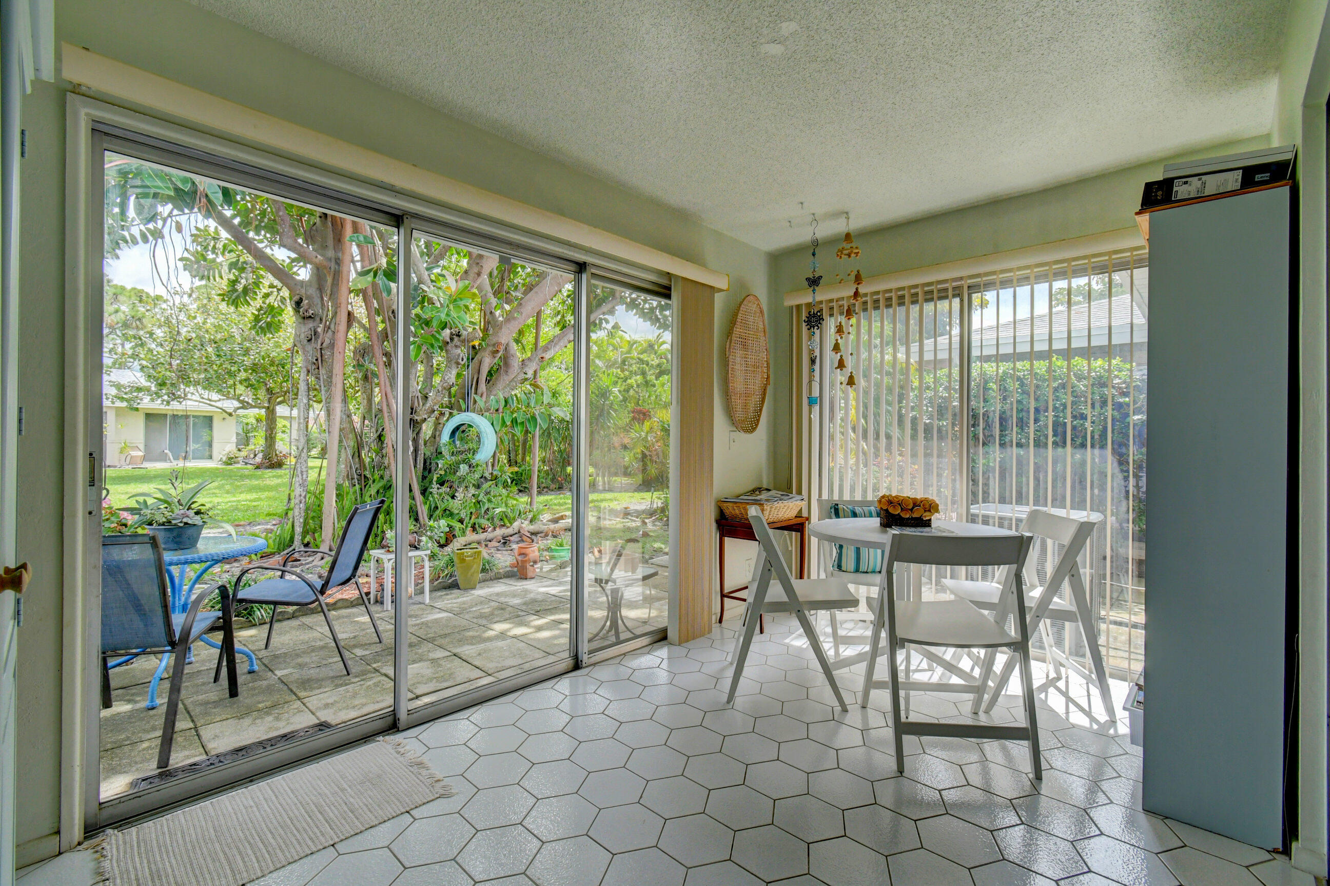 191 Cape Cod Circle Lake Worth, FL 33467 - Photo 33 of 40 Florida Room