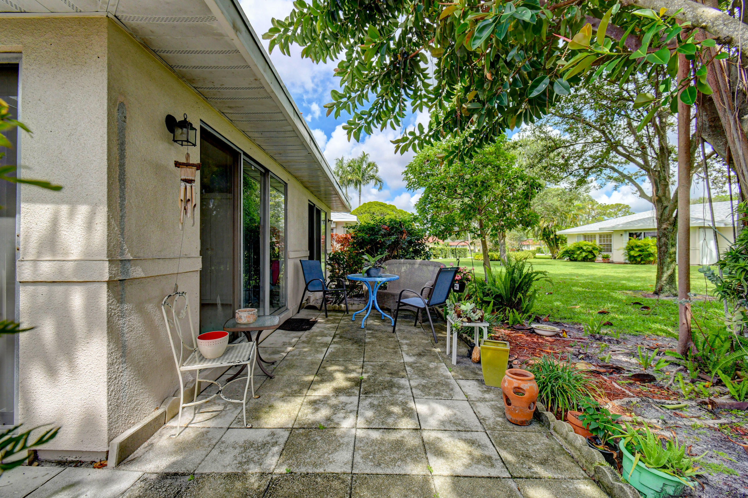 191 Cape Cod Circle Lake Worth, FL 33467 - Photo 37 of 40 Patio