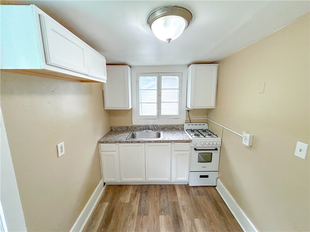 112 Winterroth Street Rochester, NY 14609 - Photo 4 of 17