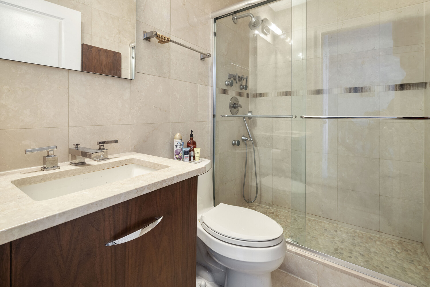 200 East 89th Street, Unit 10E Manhattan, NY 10128 - Photo 6 of 11