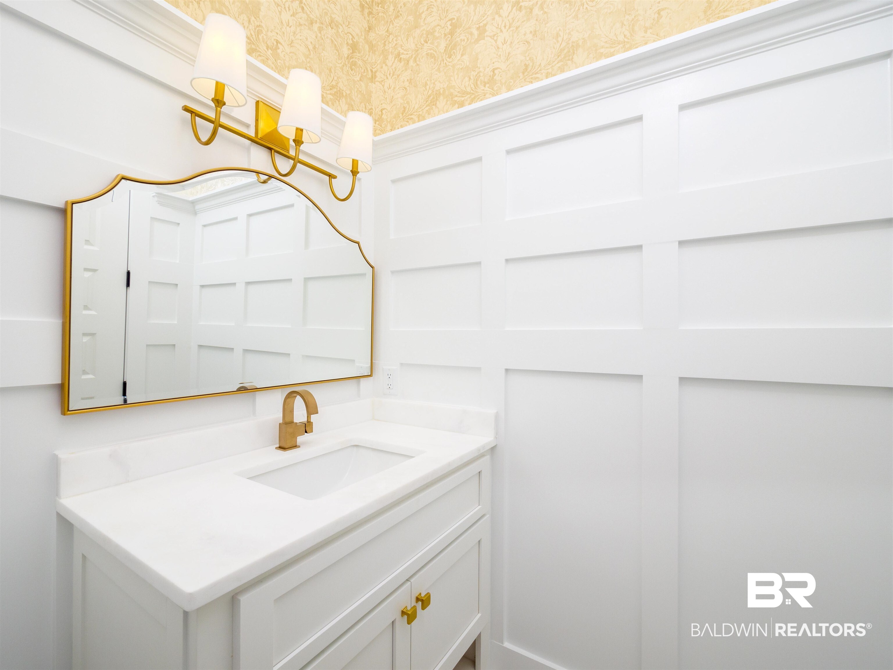 10970 Turin Avenue Fairhope, AL 36532 - Photo 27 of 61 Has quartz counters, beautiful mirror with upgraded vanity lighting and chandelier