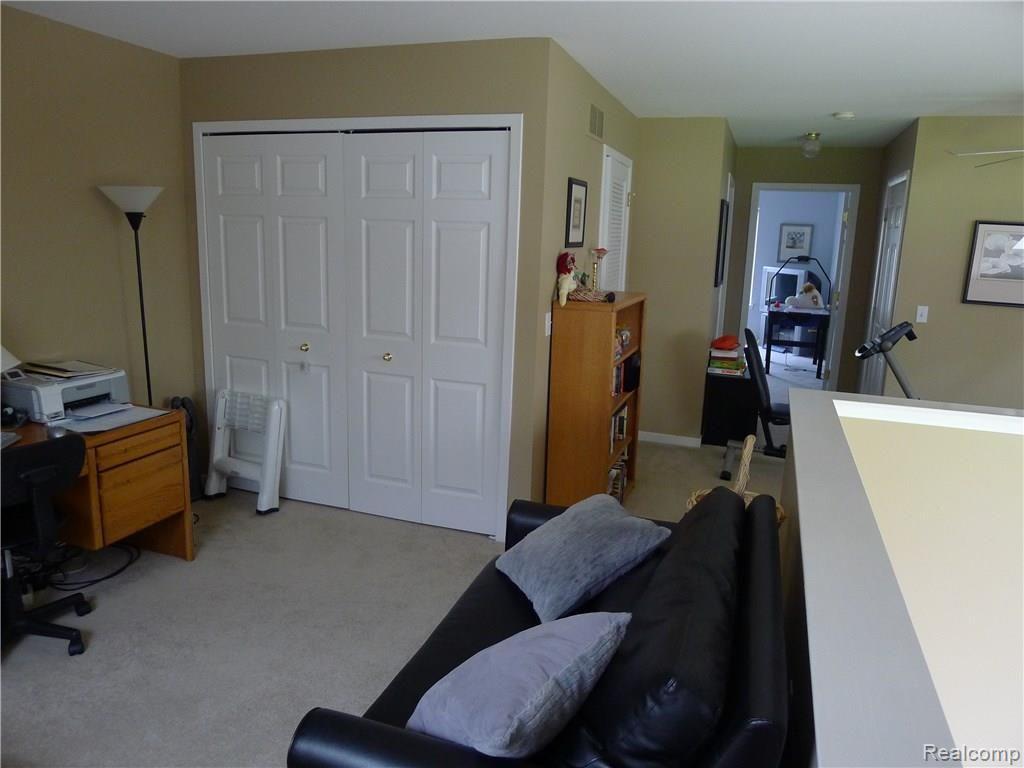 278 Oak Ridge Drive, Unit 88 Pontiac, MI 48341 - Photo 22 of 29