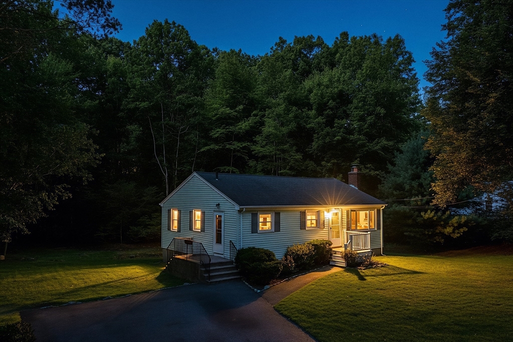 133 Allen Road Easton, MA 02356 - Photo 4 of 34 Gallery Image 4