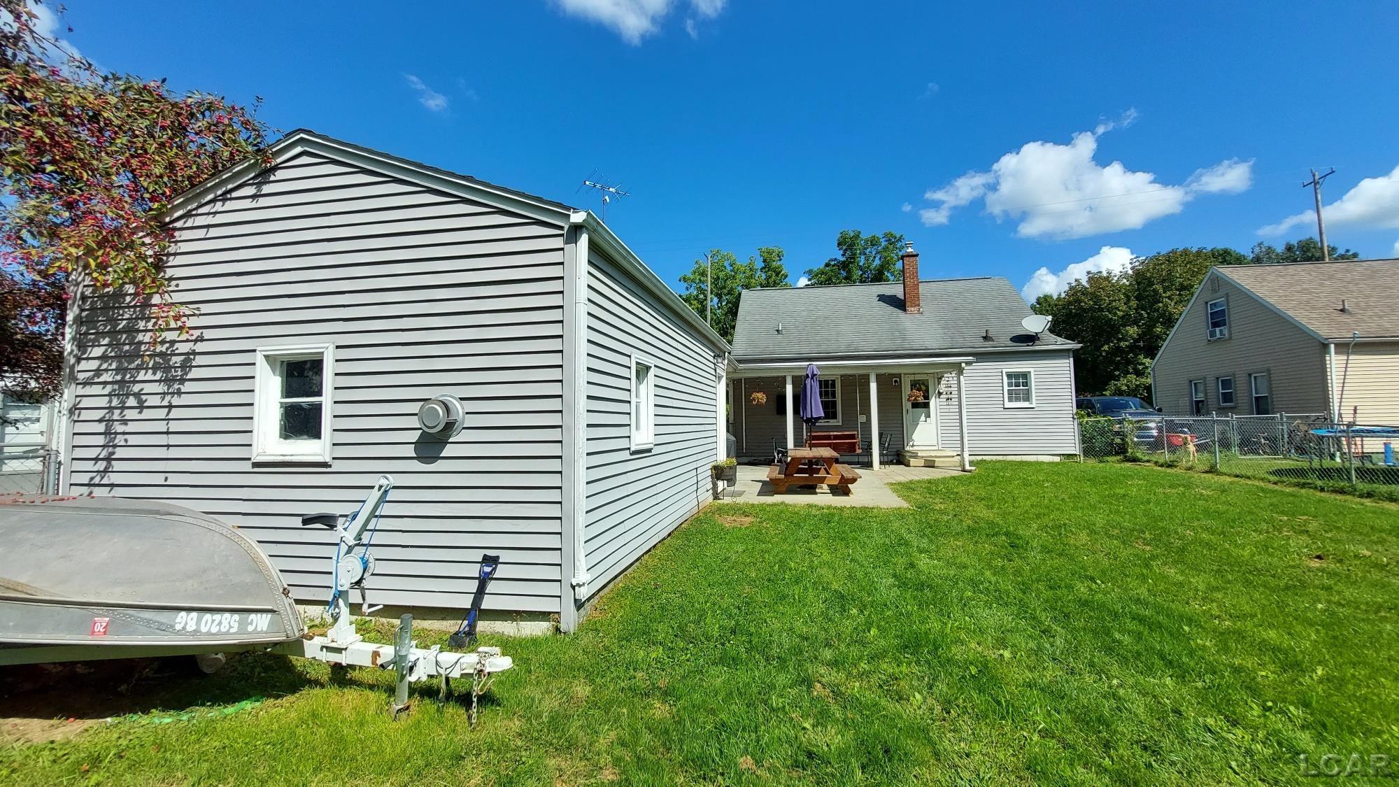 541 Riverside Avenue Adrian, MI 49221 - Photo 47 of 51 50122098-47.JPG