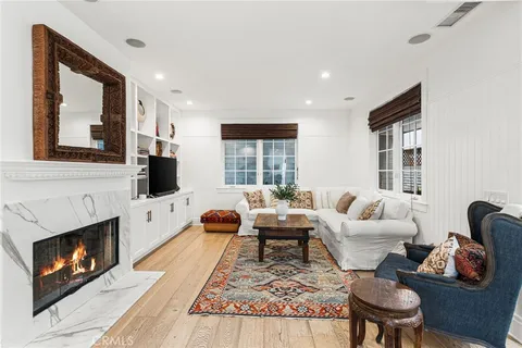 $5,195,000 | 320 Heliotrope Avenue, Corona del Mar, CA 92625