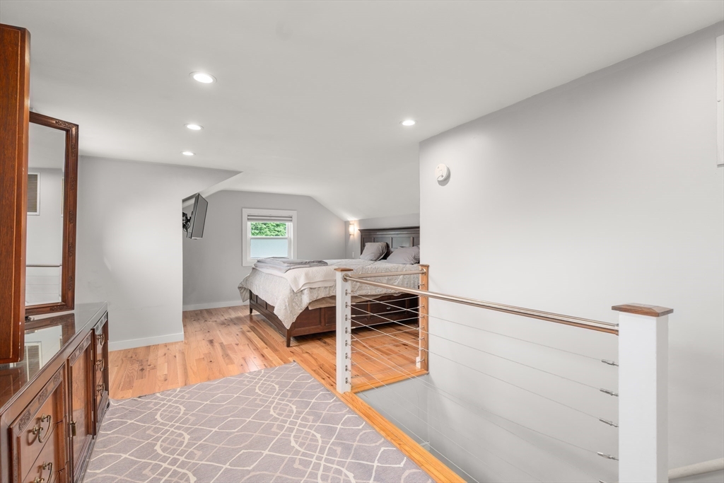 32 Oak Street Stoneham, MA 02180 - Photo 10 of 23