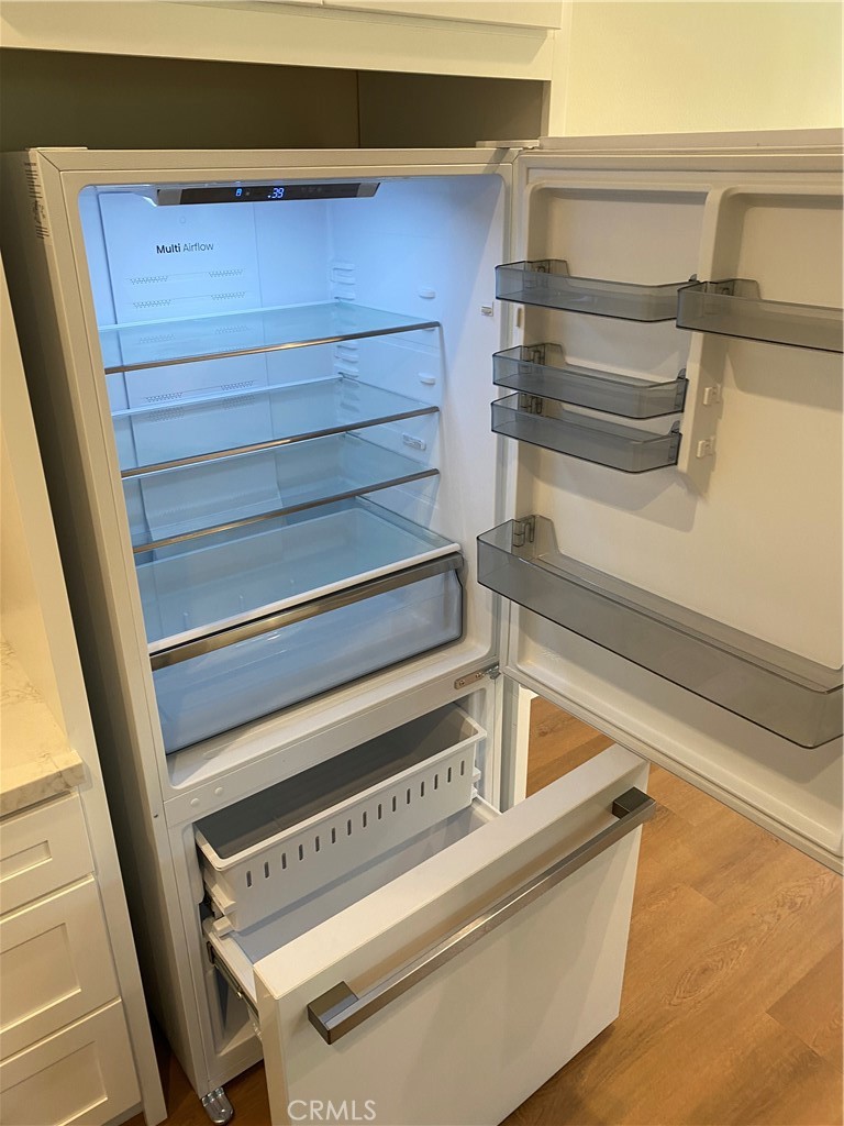 2442 Queensberry Road Pasadena, CA 91104 - Photo 12 of 17