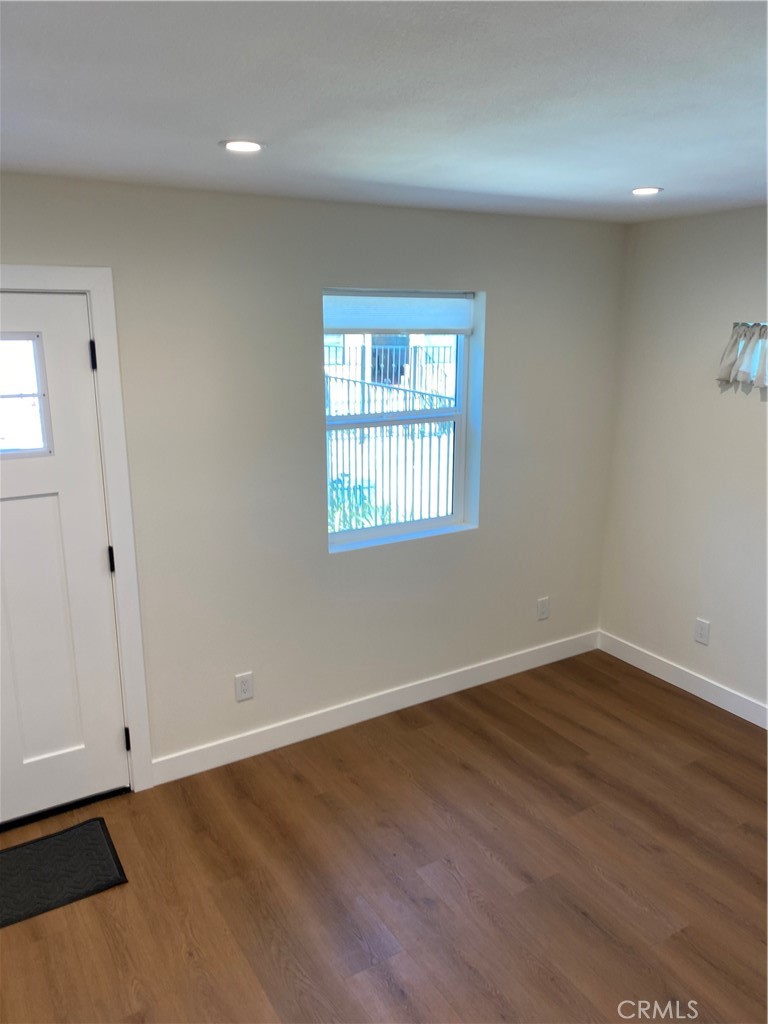 2442 Queensberry Road Pasadena, CA 91104 - Photo 2 of 17