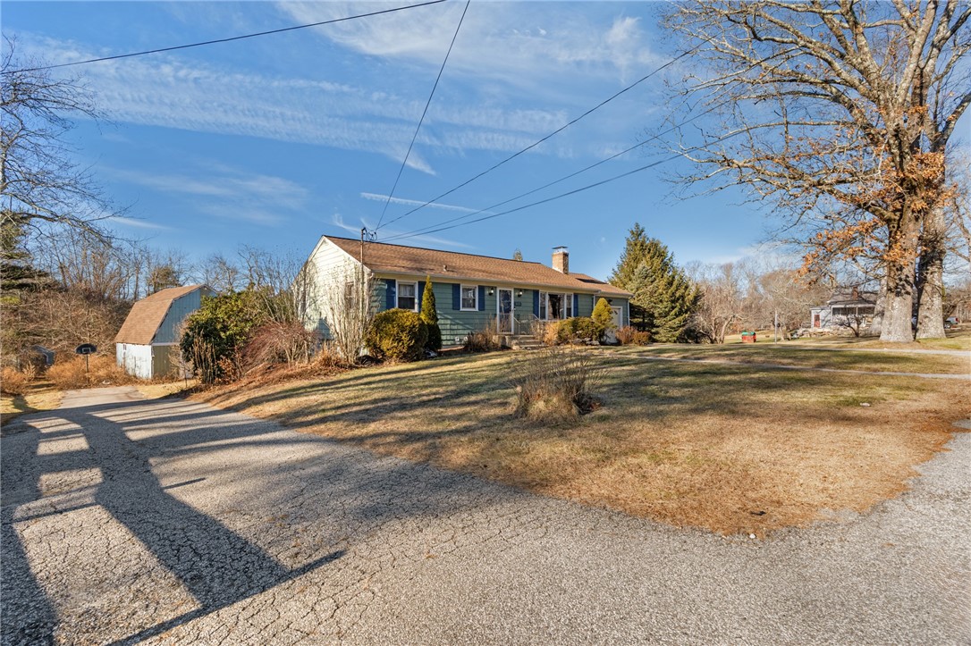 415 Chopmist Hill Road Glocester, RI 02814 - Photo 4 of 48