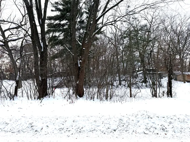 $114,900 | 377 Totem Road, St. Paul, MN 55119