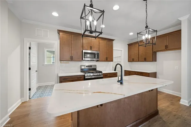 $549,900 | 1736 Eastover Drive, Kernersville, NC 27284