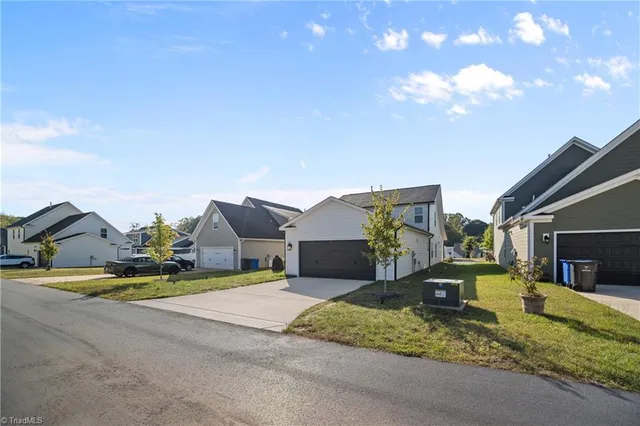 $549,900 | 1736 Eastover Drive, Kernersville, NC 27284