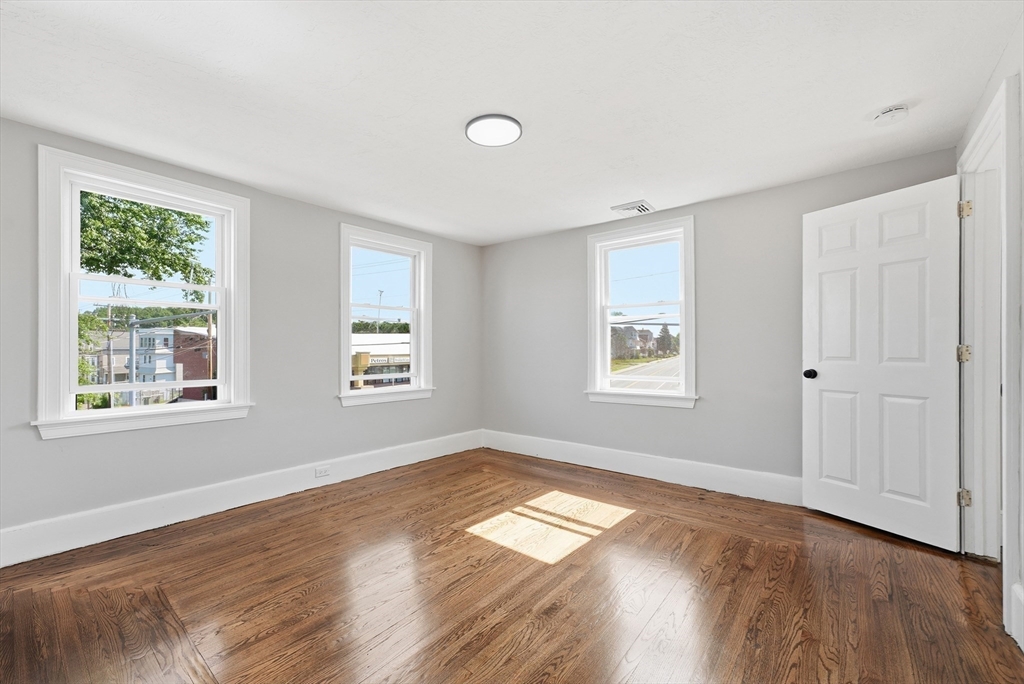 342 Front Street, Unit 2L Chicopee, MA 01013 - Photo 8 of 28 Gallery Image 8
