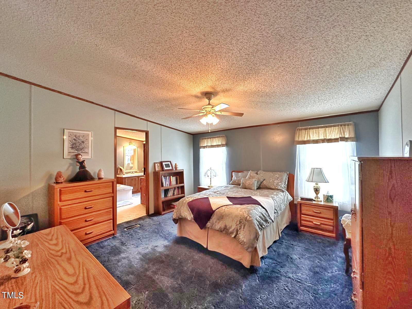 2709 Cliffside Drive Durham, NC 27704 - Photo 14 of 58 dda636a3-ffa3-4964-8cff-9fdedf62aec3