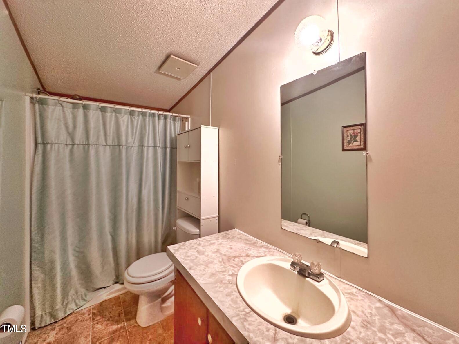 2709 Cliffside Drive Durham, NC 27704 - Photo 40 of 58 a69e3270-7a8b-4037-80af-902e849e5053