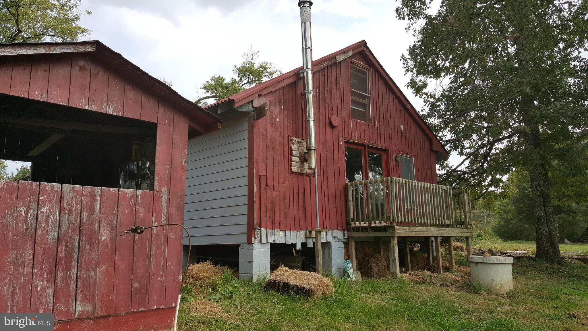 662 Caisson Road Fredericksburg, VA 22405 - Photo 21 of 25 Exterior (Rear)