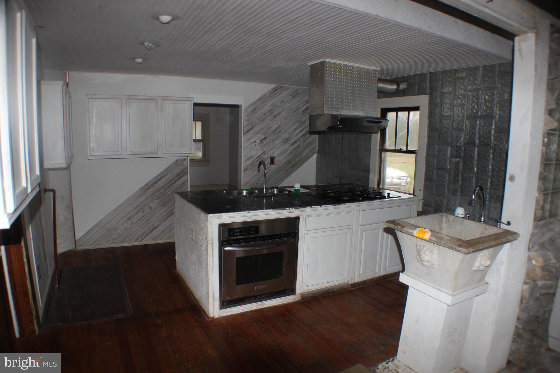 662 Caisson Road Fredericksburg, VA 22405 - Photo 10 of 25 Kitchen