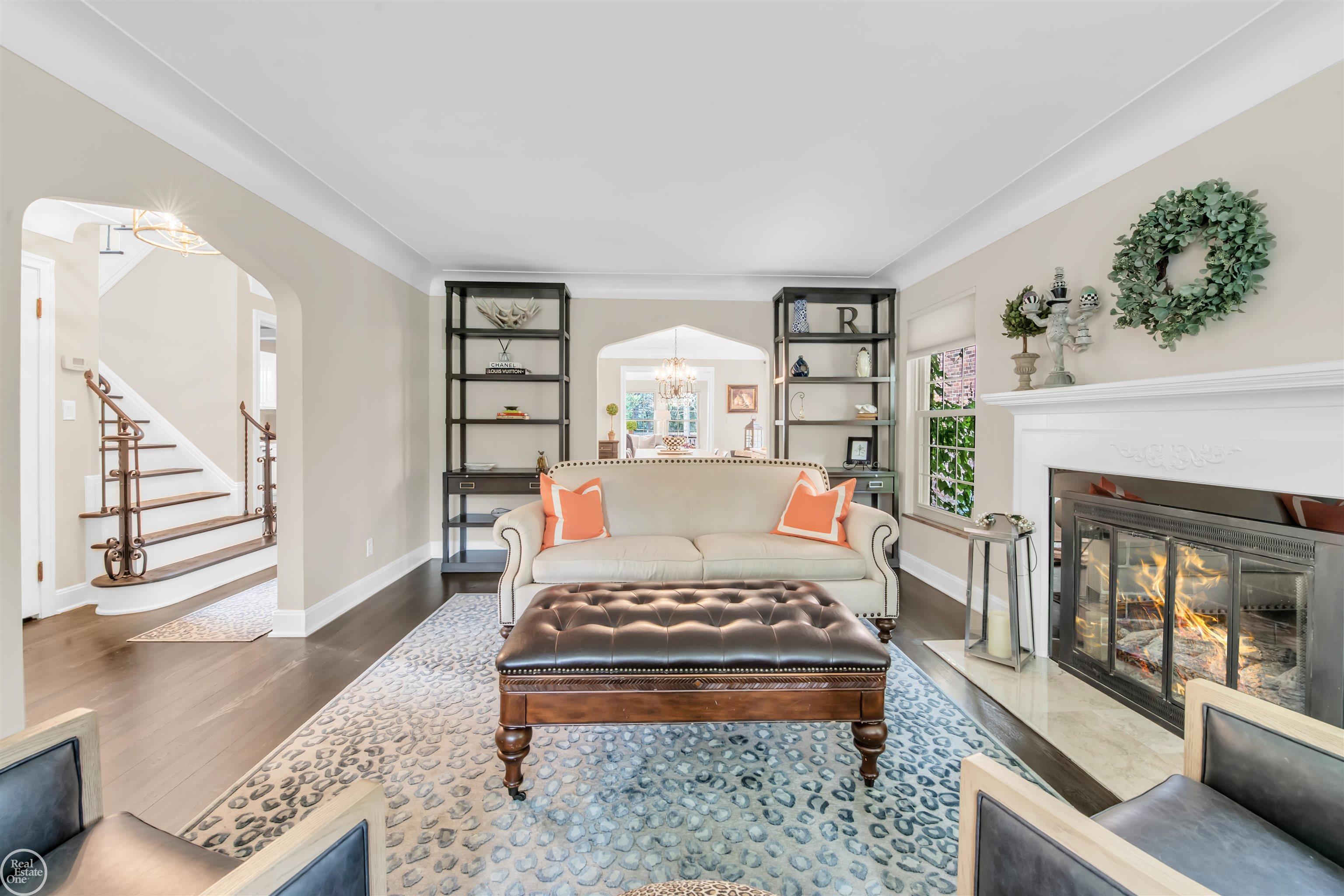267 Moran Road Grosse Pointe, MI 48236 - Photo 10 of 42 50111427-9.JPG