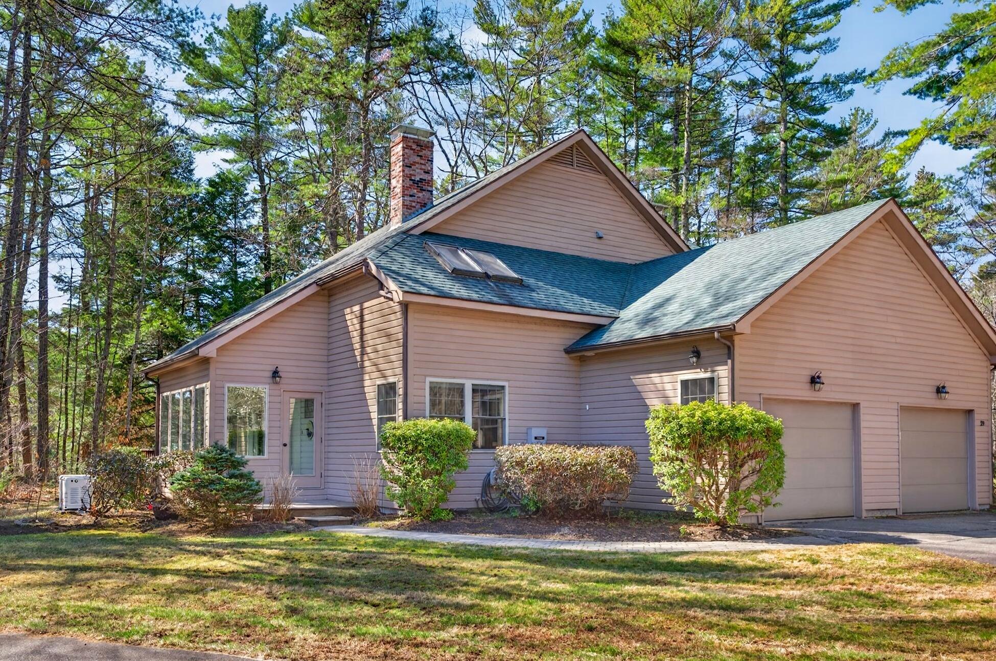 27 E Beach Rd