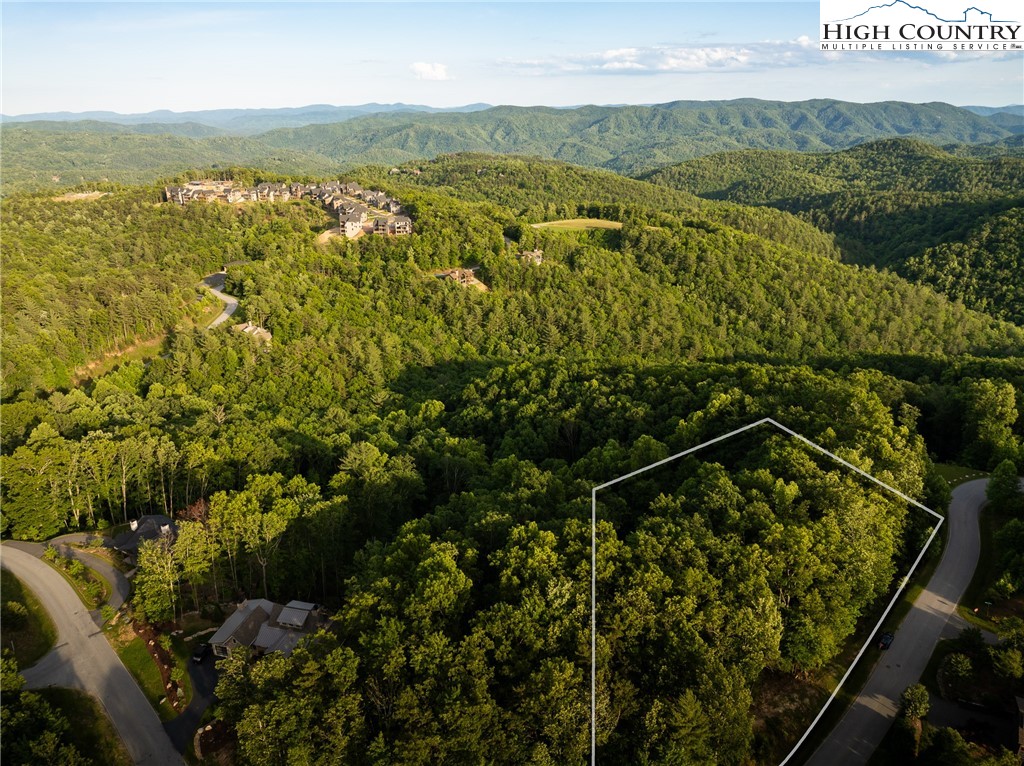 1265 Reynolds Parkway Boone, NC 28607 - Photo 4 of 50 a view of a city