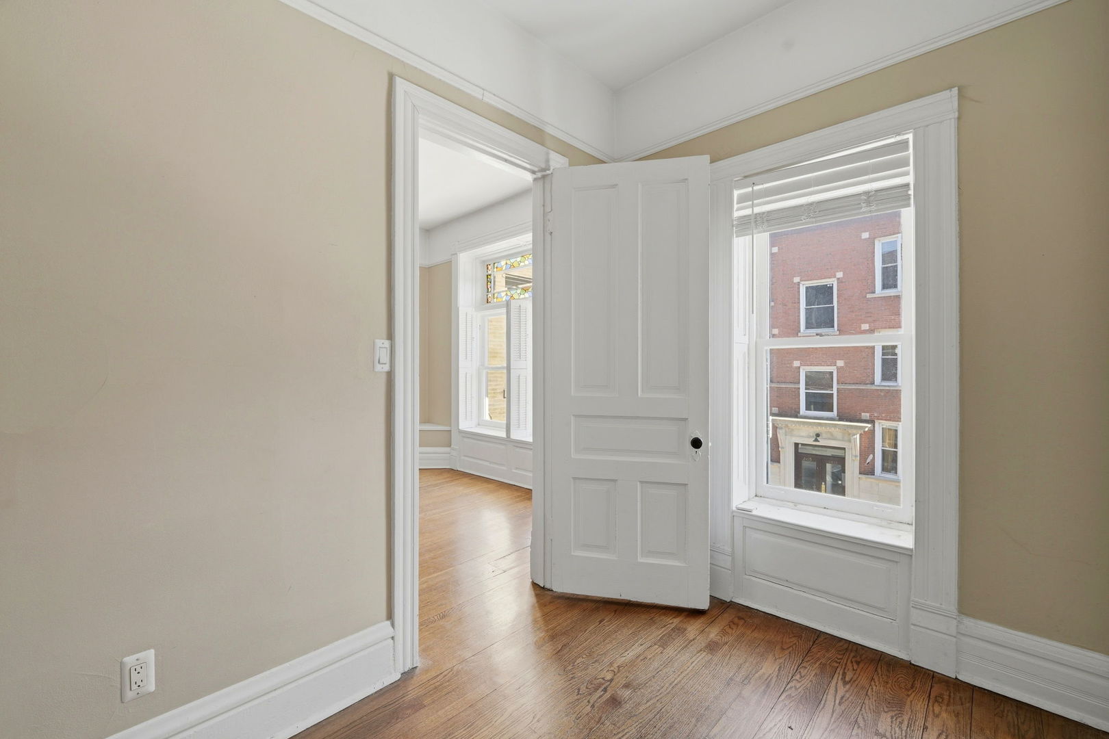 2428 North Geneva Terrace Chicago, IL 60614 - Photo 26 of 44