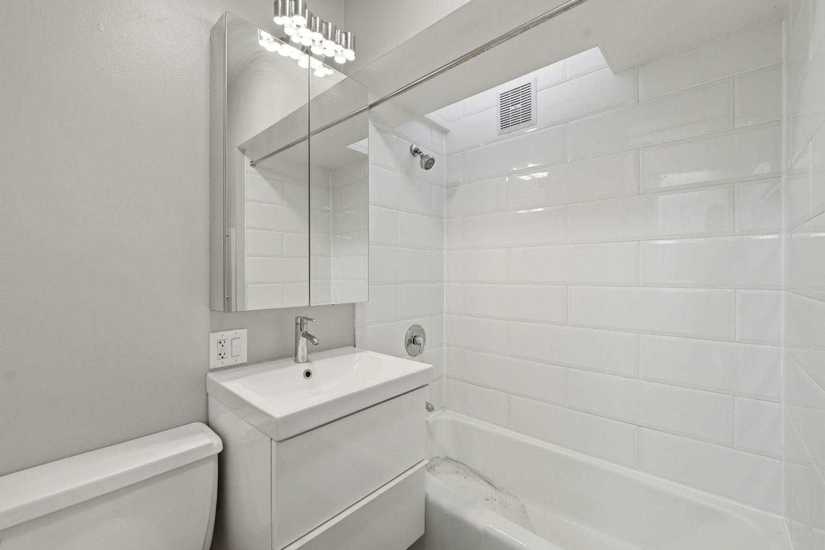 2428 North Geneva Terrace Chicago, IL 60614 - Photo 27 of 44