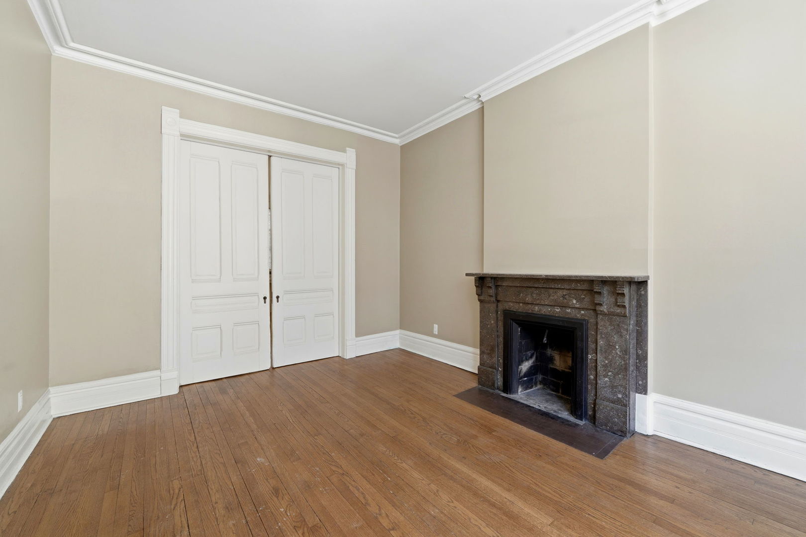 2428 North Geneva Terrace Chicago, IL 60614 - Photo 3 of 44