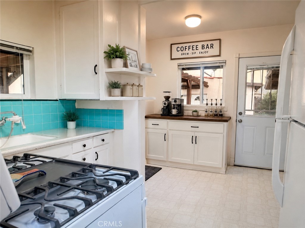 3460 Elmwood Court Riverside, CA 92506 - Photo 2 of 23 virtually staged