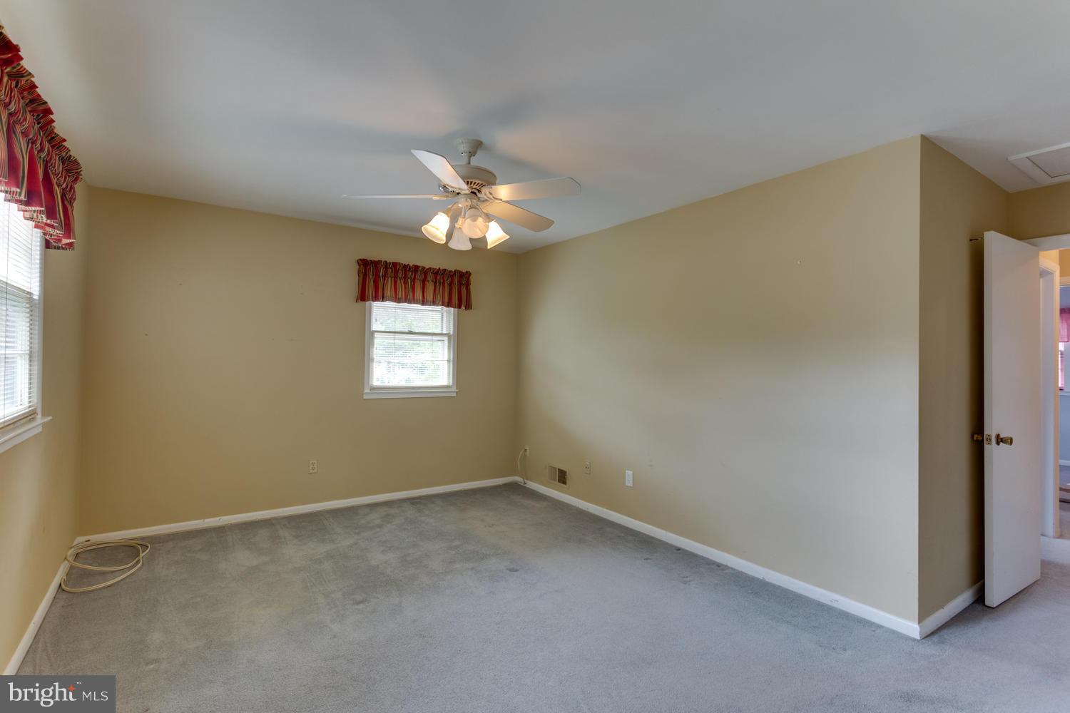 7114 Sea Cliff Road McLean, VA 22101 - Photo 13 of 30 Bedroom (Master)